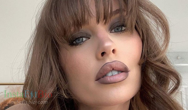 Christa Sandstrom #InstaFitBio