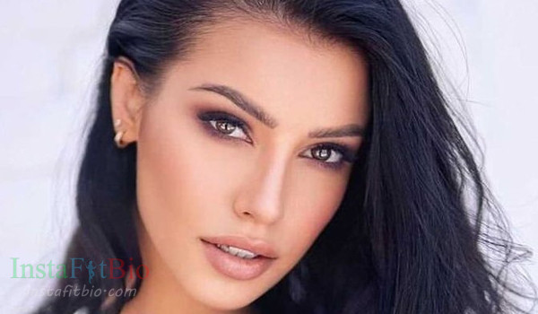 Julia Rompalska #InstaFItBio