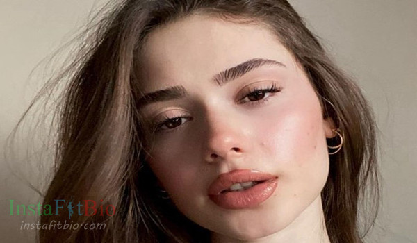 Melike Saygın #InstaFitBio