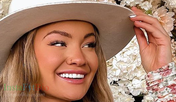 Michaela Jane #InstaFitBio