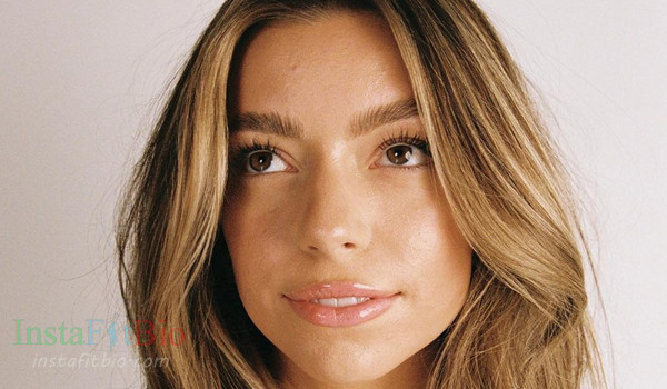 Mya Benway #InstaFitBio