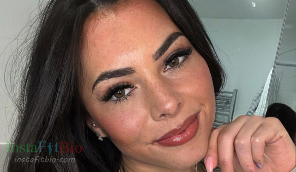 Paige Thorne #InstaFitBio