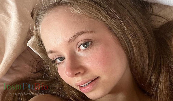 Riley Really #InstaFitBio