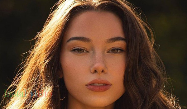 Victoria Lynn Myers #InstaFitBio