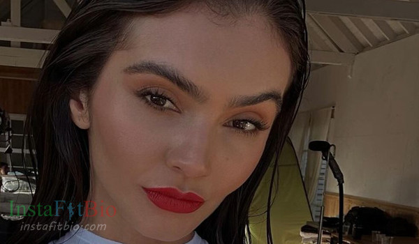 Carolina Viveros #InstaFitBio