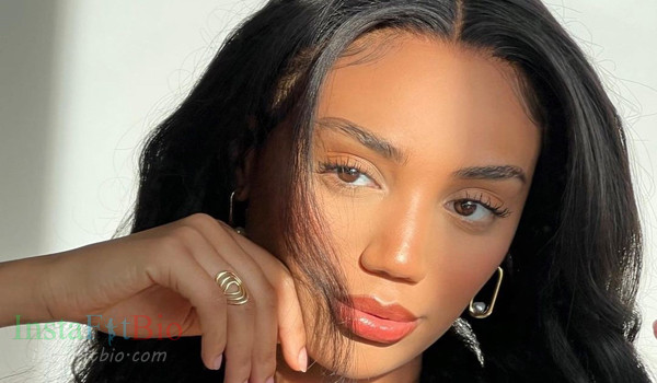 Celina Kerr #InstaFitBio