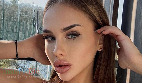 Ellissabest #InstaFitBio