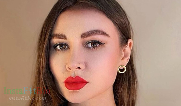 Hellena Domminik #InstaFitBio