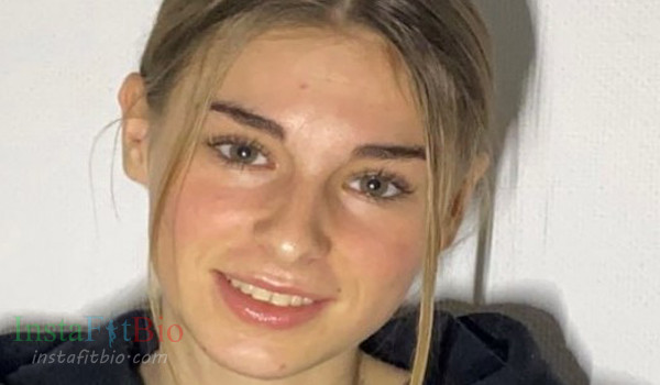 Jule Brand #InstaFitBio