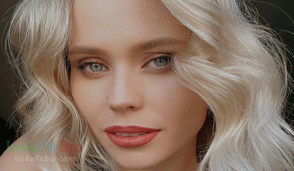 Mari Moore #InstaFitBio