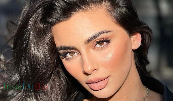 Zelal Akbas #InstaFitBio