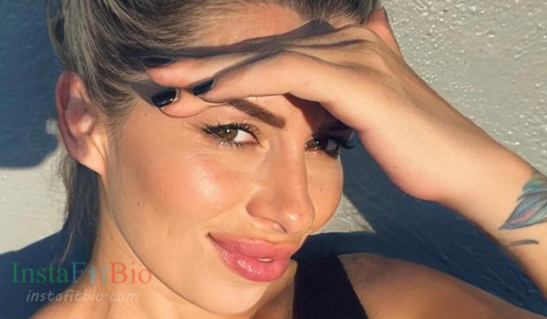 Adina Apostu #InstaFitBio