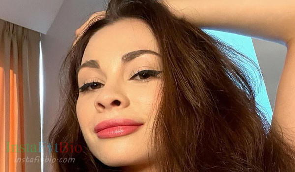 Lolly Lips #InstaFitBio