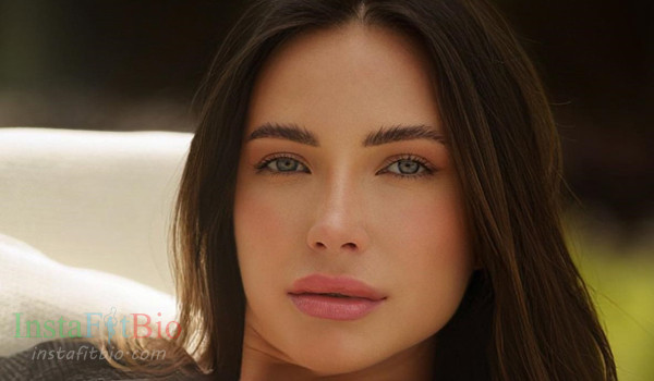 Luana Delevedove #InstaFitBio