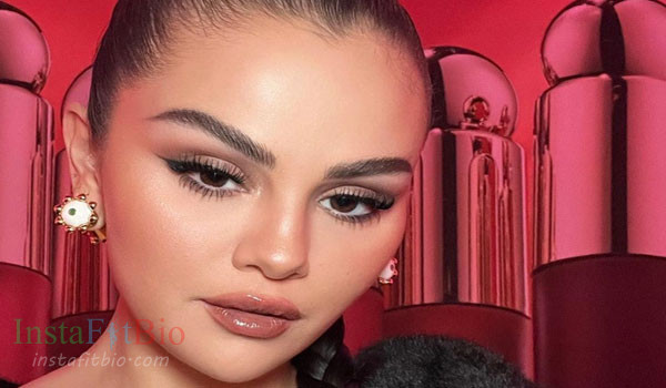 Selena Gomez #InstaFitBio