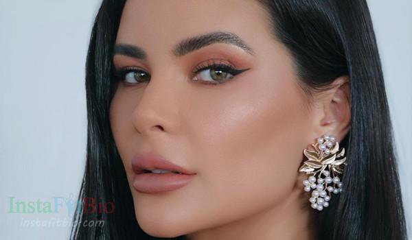 Tati Baumjohann #InstaFitBio