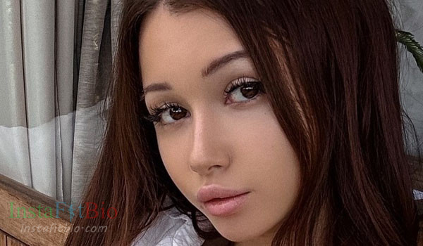 Teona Meow #InstaFitBio