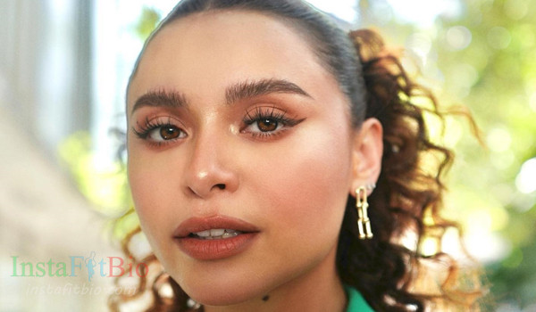 Yassi Pressman #InstaFitBio