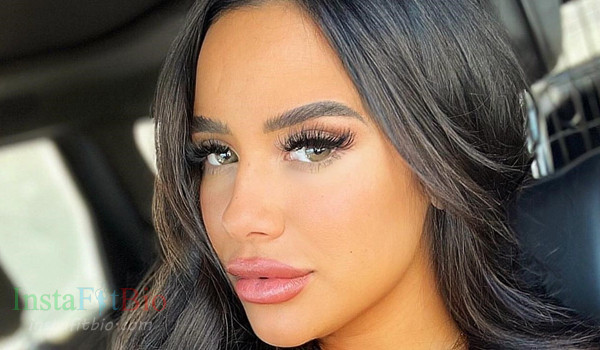 Debbie Ayoub #InstaFitBio