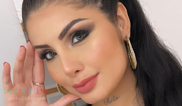 Paola Vega #InstaFitBio