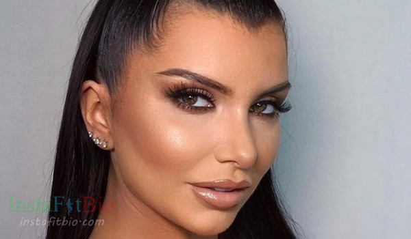 Romi Rain #InstaFitBio