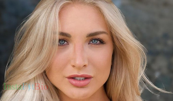 Shayna Holt #InstaFItBio