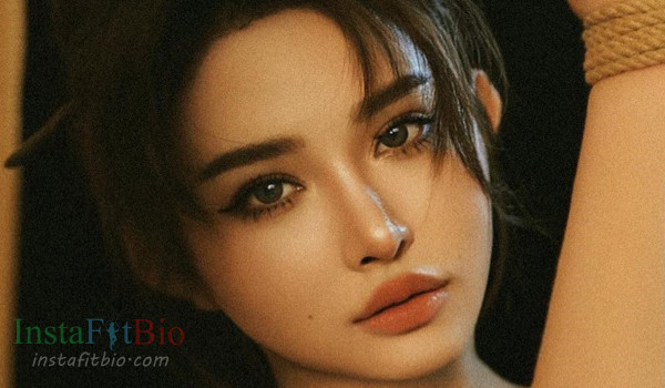 Syx Hitomi #InstaFitBio