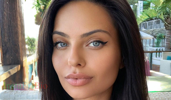 Regina Kova #InstaFitBio