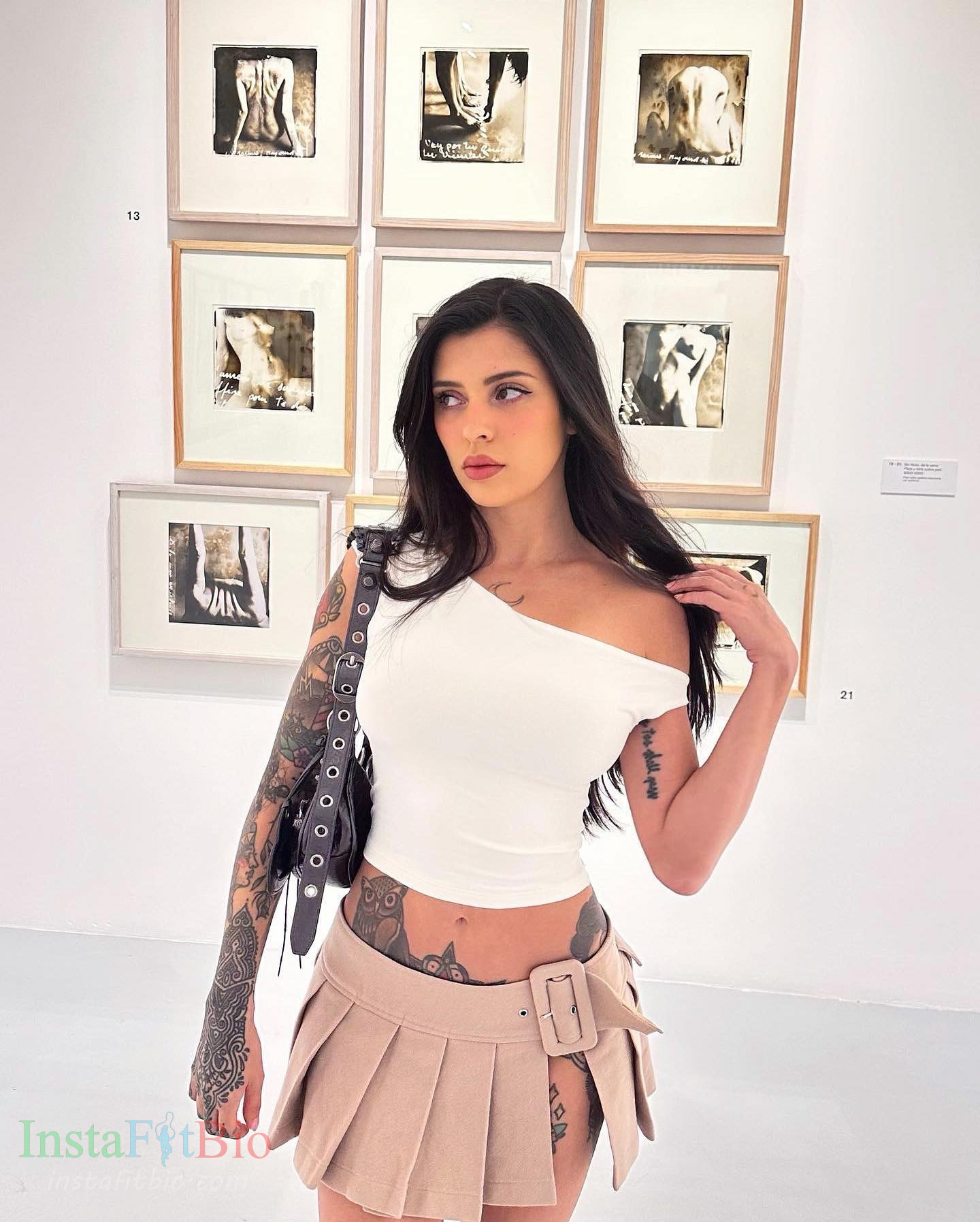 Sara-Wallpapers-InstaFItBio-2 Sara