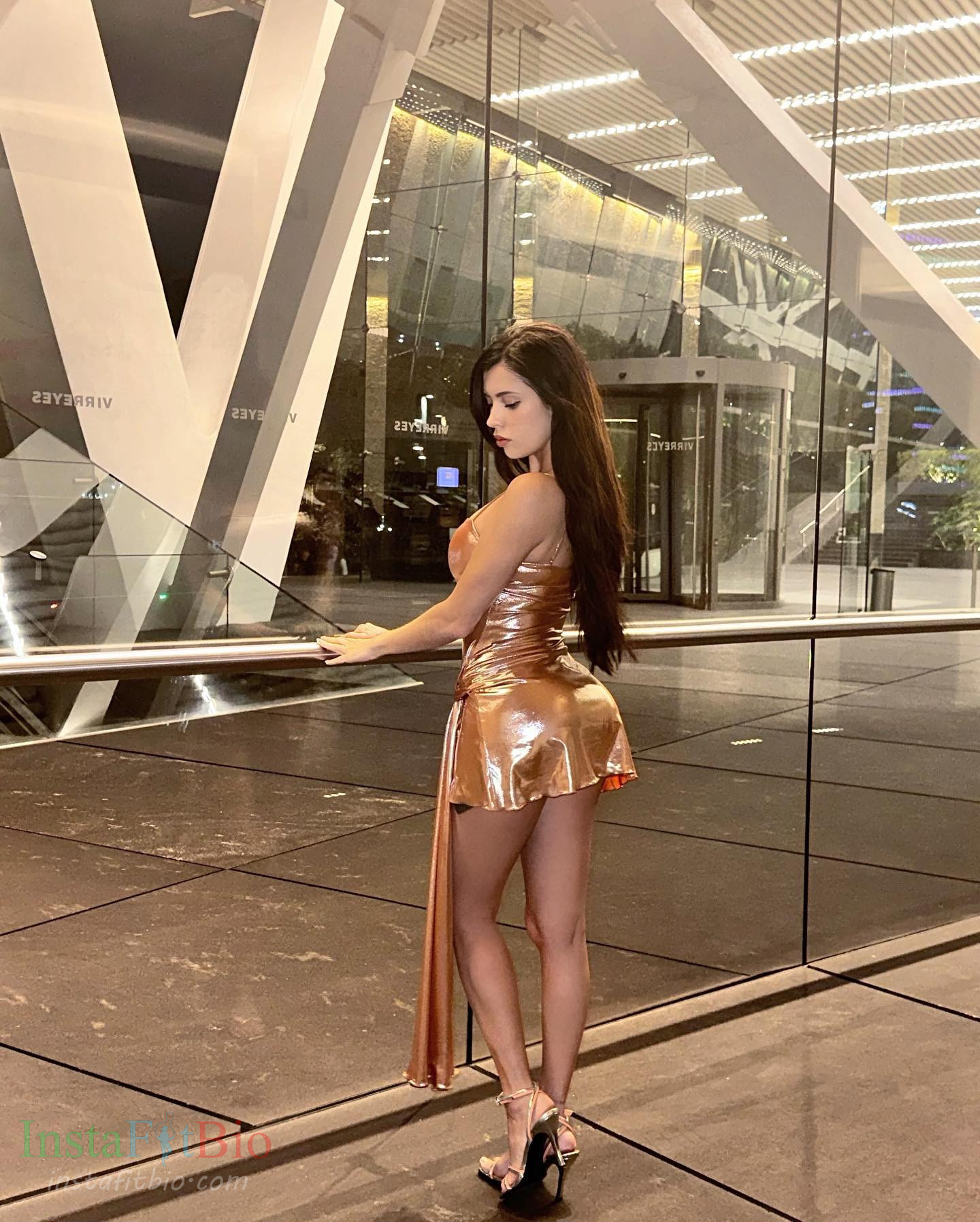 Sara-Wallpapers-InstaFItBio-6 Sara