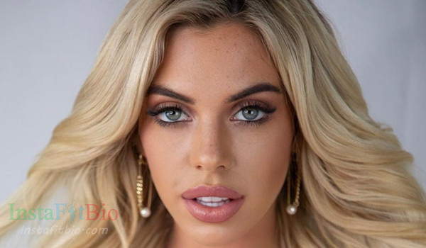 Allie Nicole #InstaFitBio