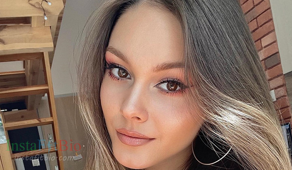 Anna Stoliar #InstaFitBio