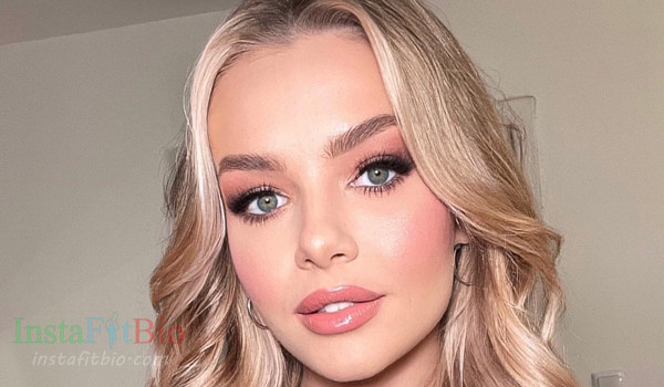 Kasia Szklarczyk #InstaFitBio