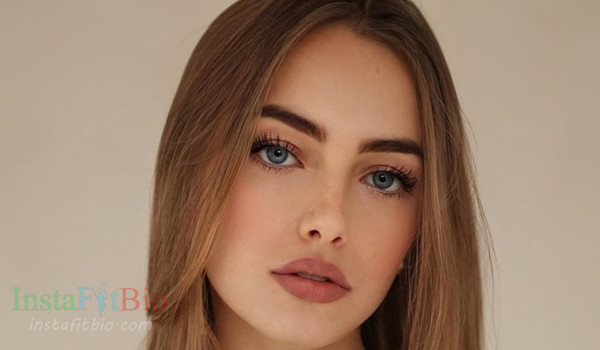 Kim Jule #InstaFitBio