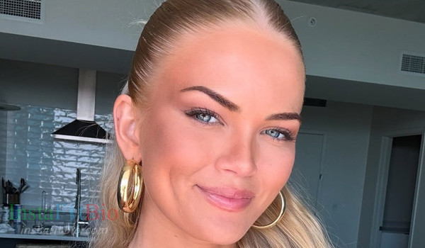 Nellie Cronen #InstaFitBio